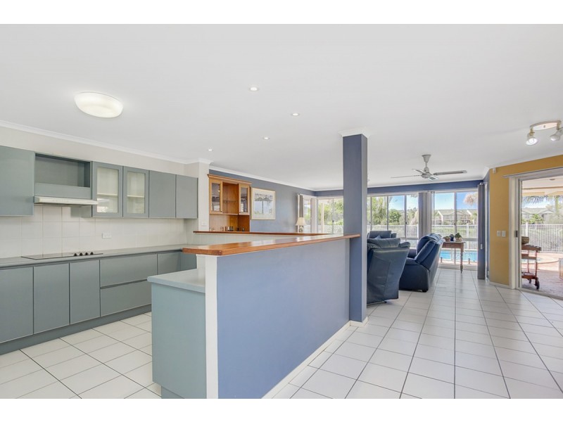 5 Montserrat Court, Clear Island Waters QLD 4226