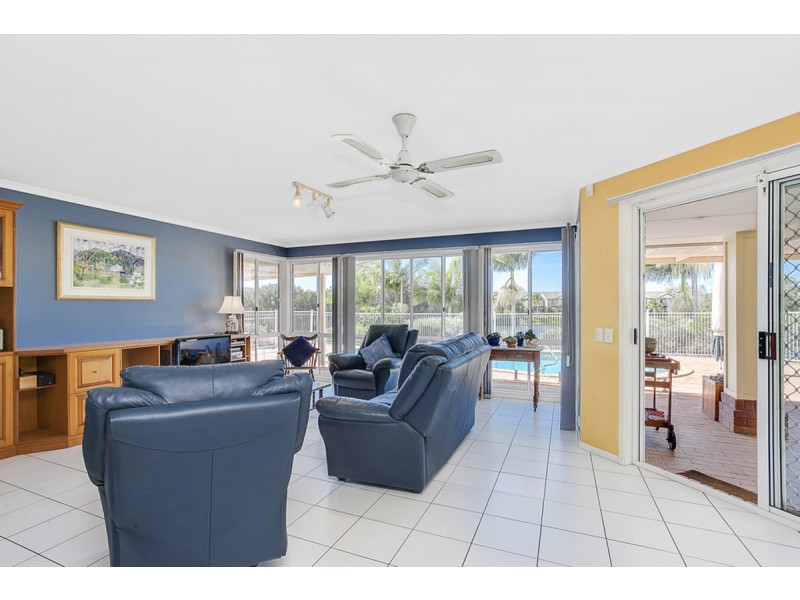 5 Montserrat Court, Clear Island Waters QLD 4226