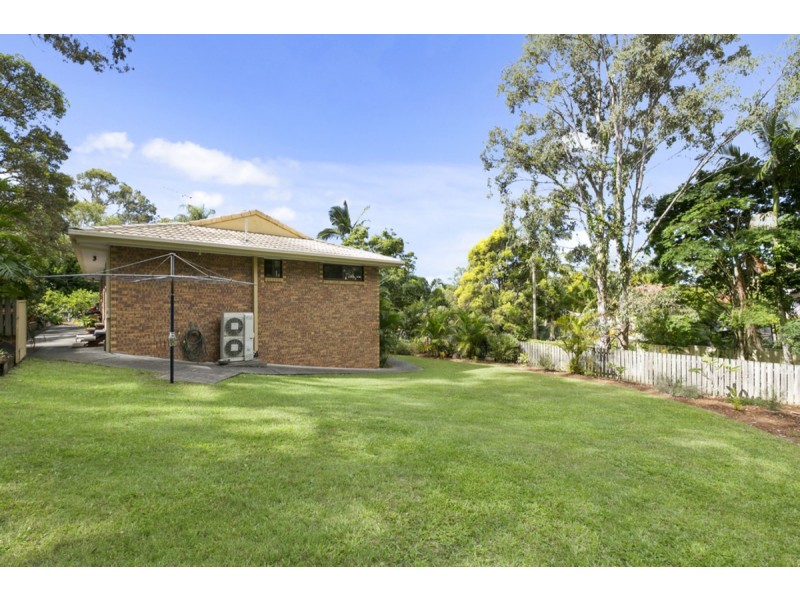 13 Woolmere Street, Carrara QLD 4211