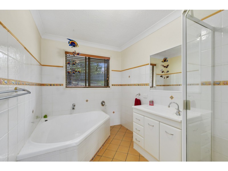 13 Woolmere Street, Carrara QLD 4211