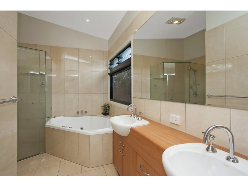 47 Tara Vista Boulevard, Highland Park QLD 4211