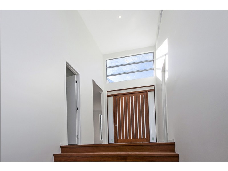 7 Sunbird Court, Gilston QLD 4211