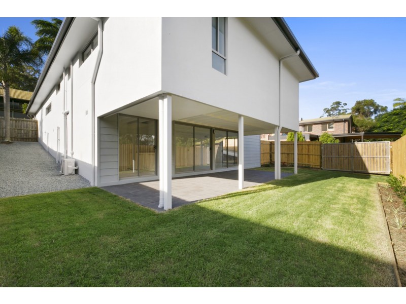 61 Plateau Crescent, Carrara QLD 4211