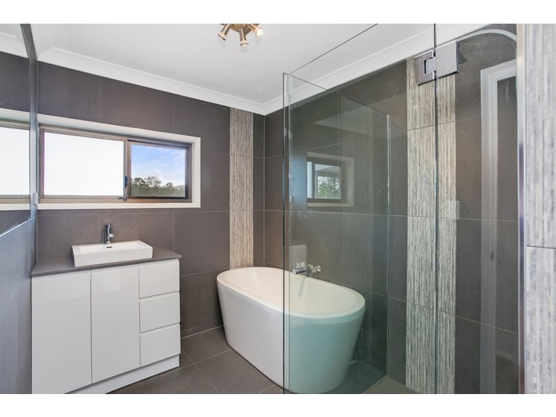 62 Merloo Drive, Nerang QLD 4211
