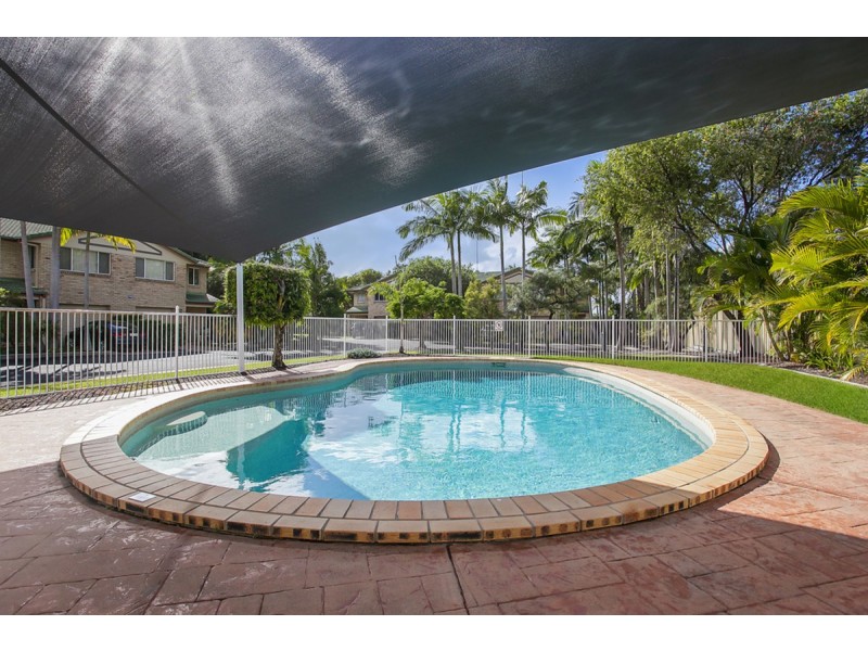 17/447 Pine Ridge Road, Runaway Bay QLD 4216