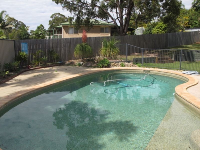 6 Grimsdyke Court, Molendinar QLD 4214