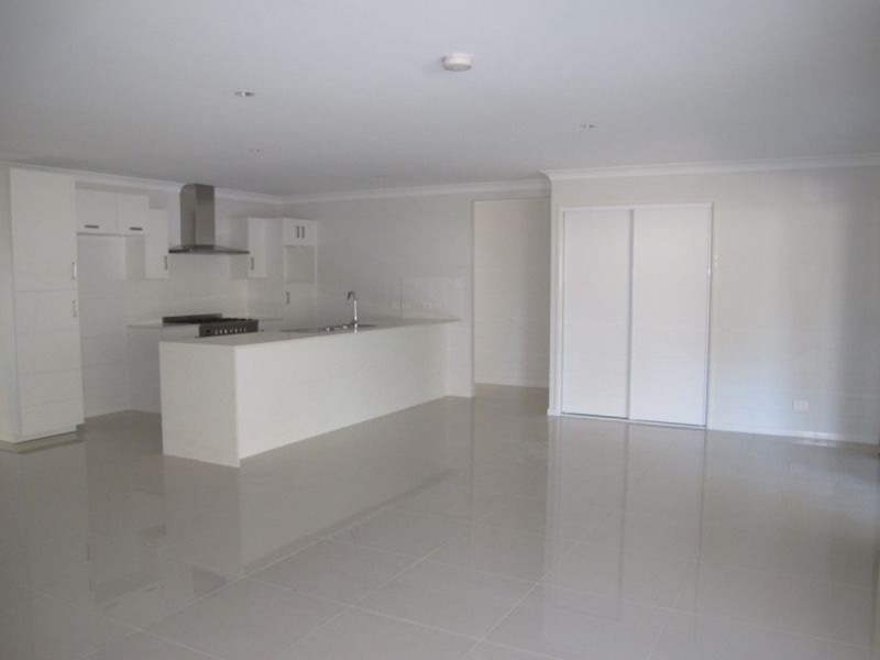 22a Freda Street, Ashmore QLD 4214