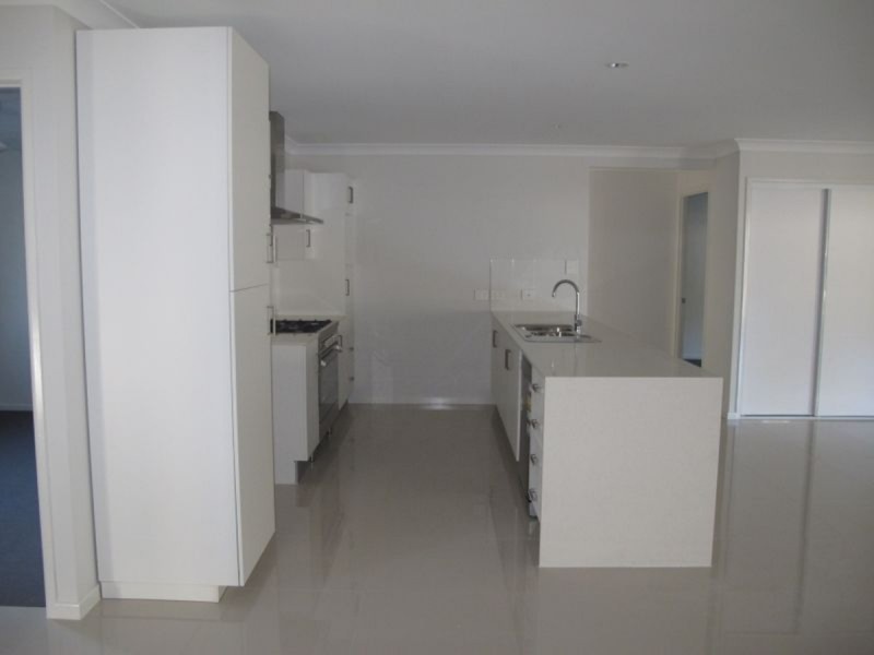 22a Freda Street, Ashmore QLD 4214