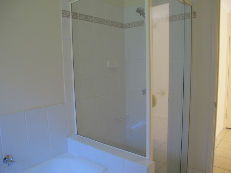 8 Murrayfield Place, Merrimac QLD 4226