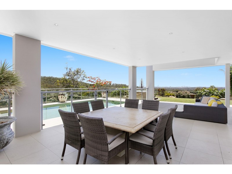 219 Crane Crescent, Nerang QLD 4211