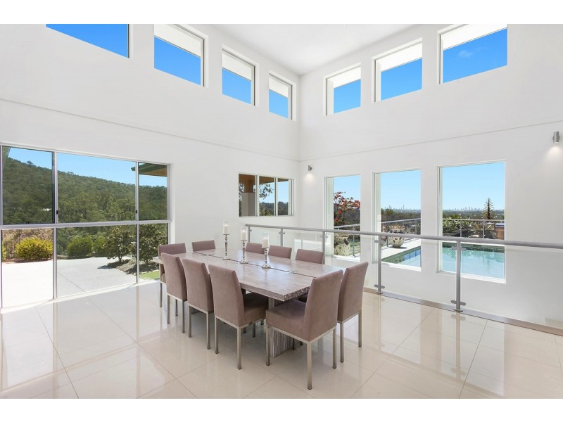219 Crane Crescent, Nerang QLD 4211