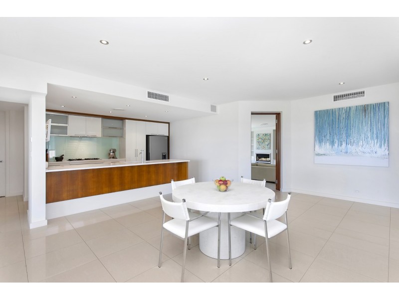 219 Crane Crescent, Nerang QLD 4211