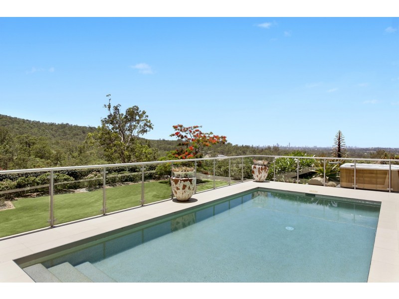 219 Crane Crescent, Nerang QLD 4211