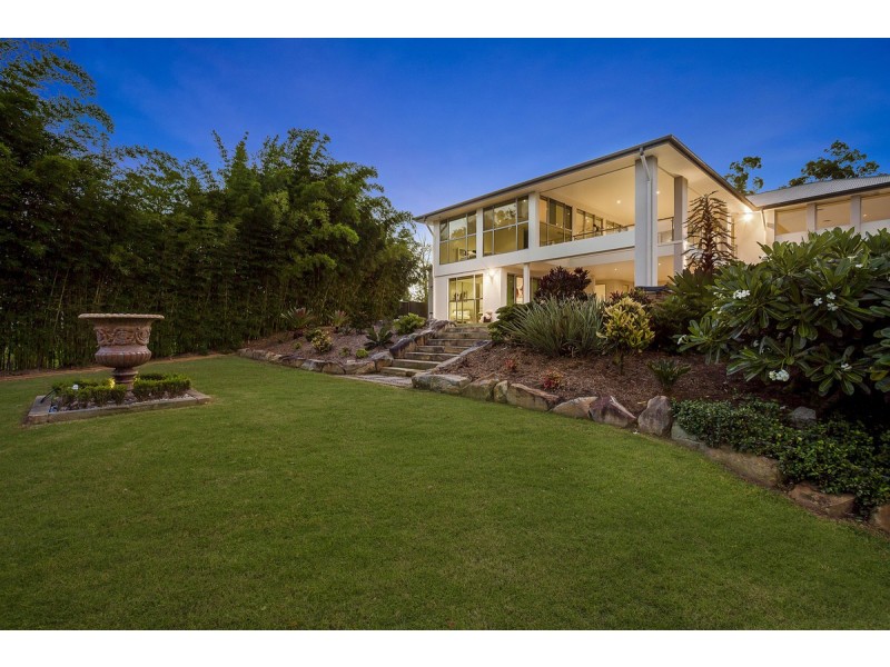 219 Crane Crescent, Nerang QLD 4211