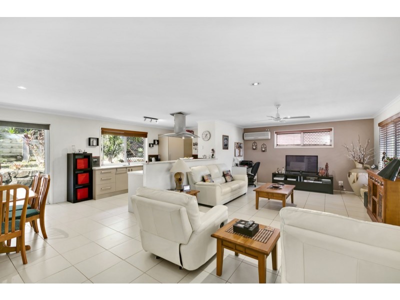 9 Stanhope Court, Worongary QLD 4213