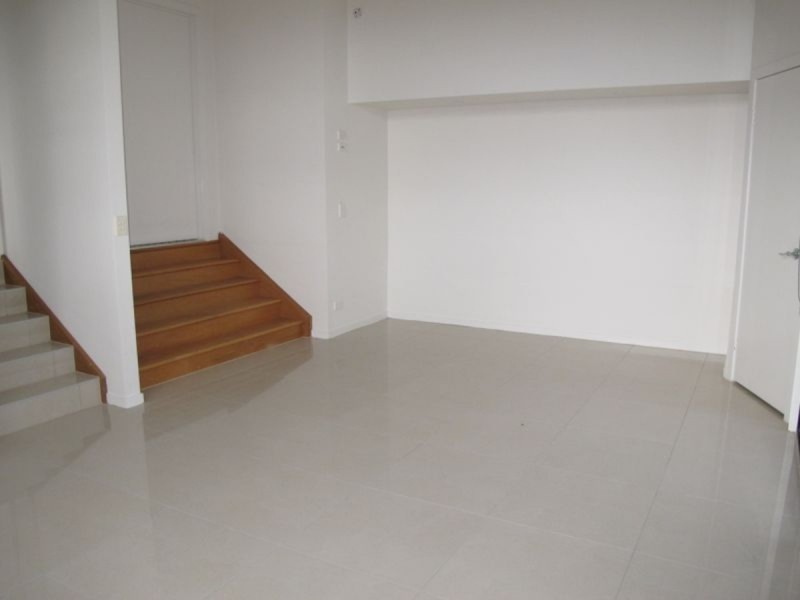 5a Rivage Place, Highland Park QLD 4211