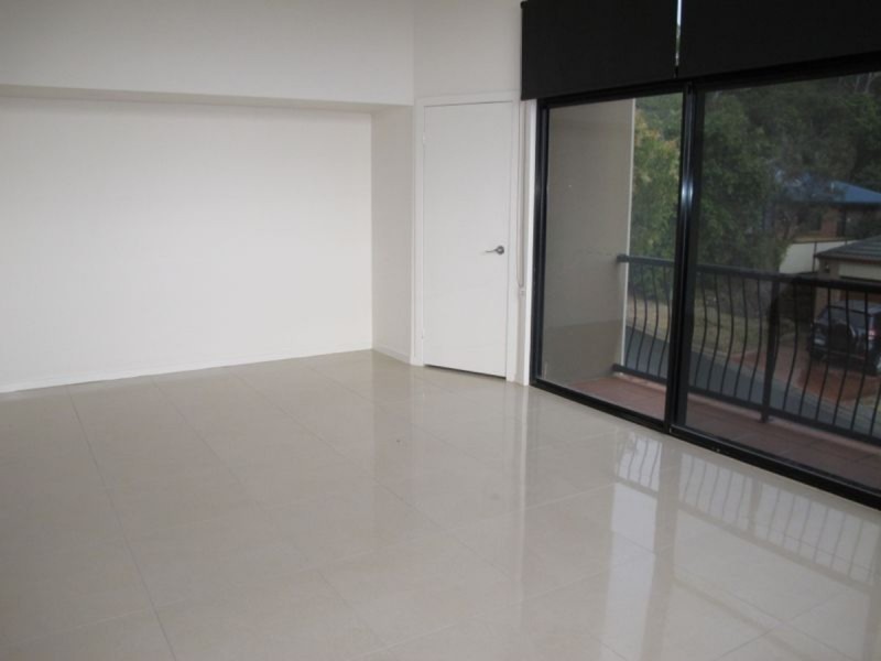 5a Rivage Place, Highland Park QLD 4211