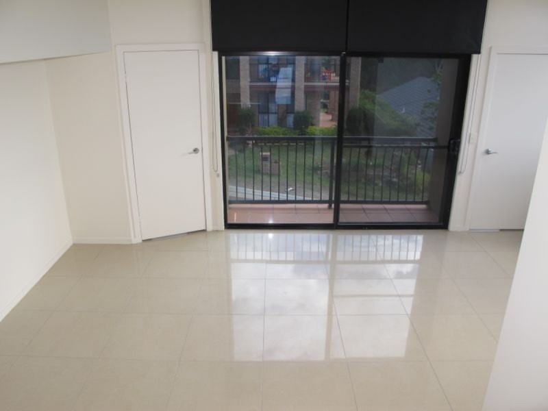 5a Rivage Place, Highland Park QLD 4211