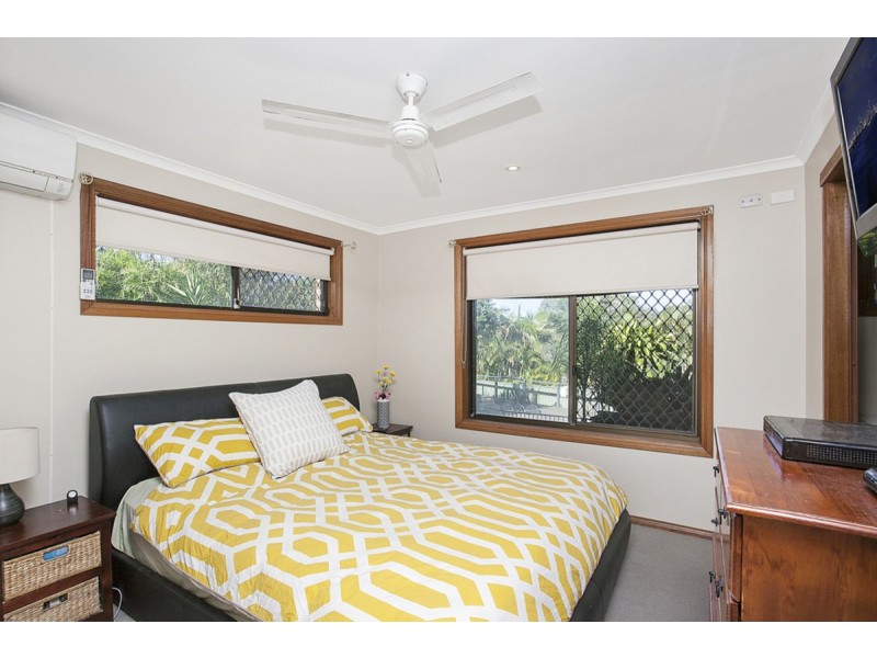 5 Rosella Court, Carrara QLD 4211