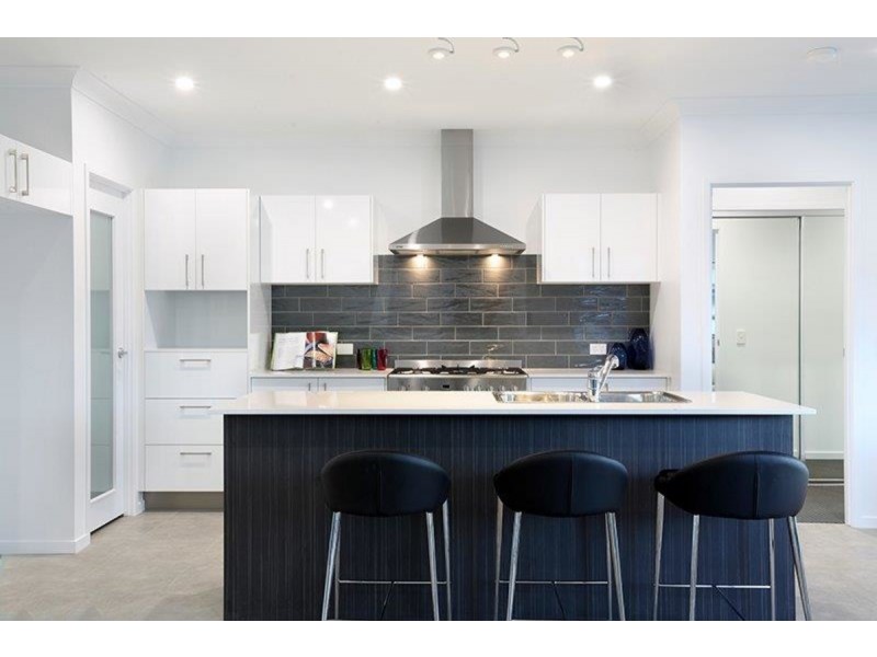 2 Hutt Lane, Ormeau Hills QLD 4208