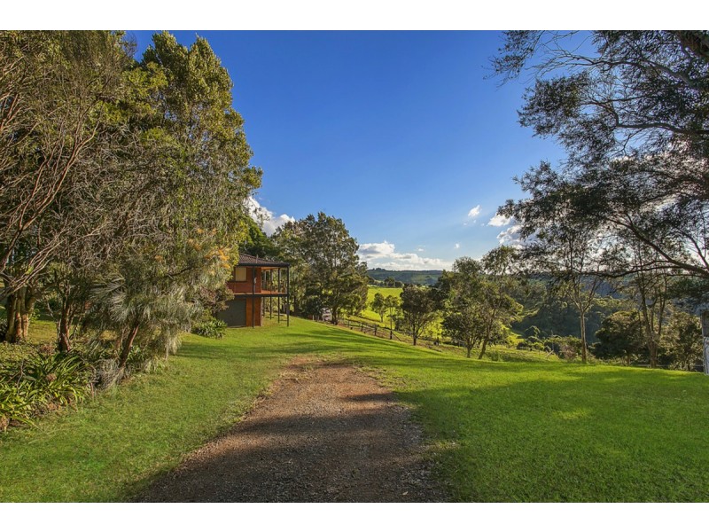 30 Southwest Road, Beechmont QLD 4211