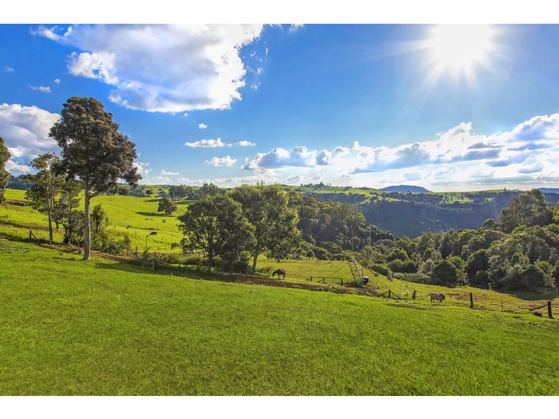 30 Southwest Road, Beechmont QLD 4211