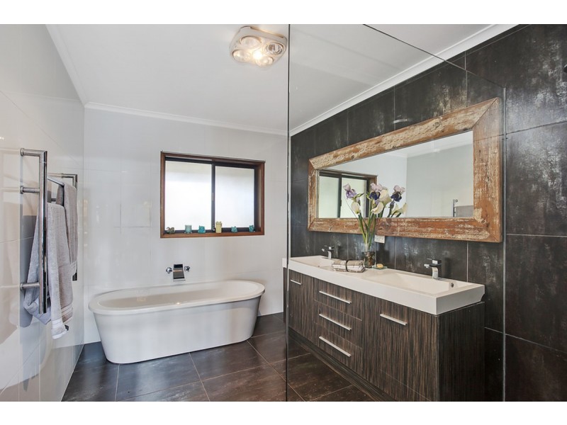 30 Southwest Road, Beechmont QLD 4211