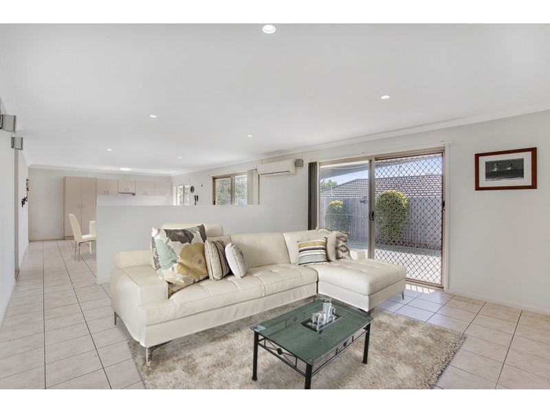 7 Debbie Way, Nerang QLD 4211