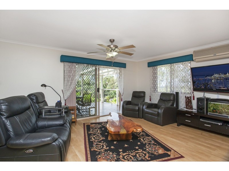 16 Lochinvar Court, Highland Park QLD 4211