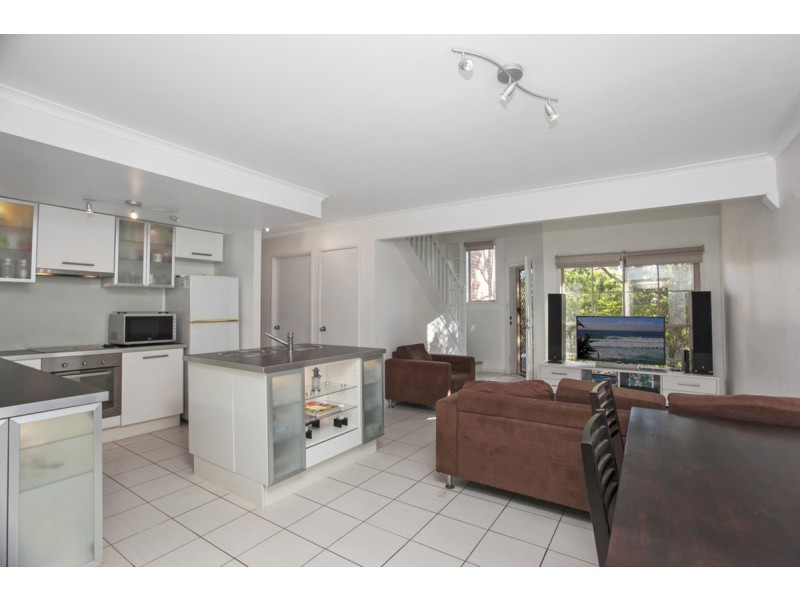 7/1A Alison Road, Carrara QLD 4211