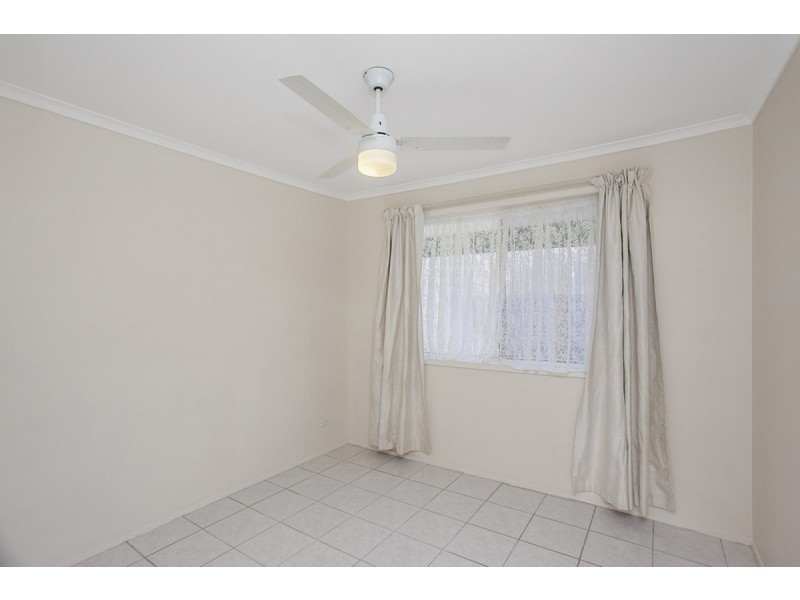 8 Issell Place, Highland Park QLD 4211