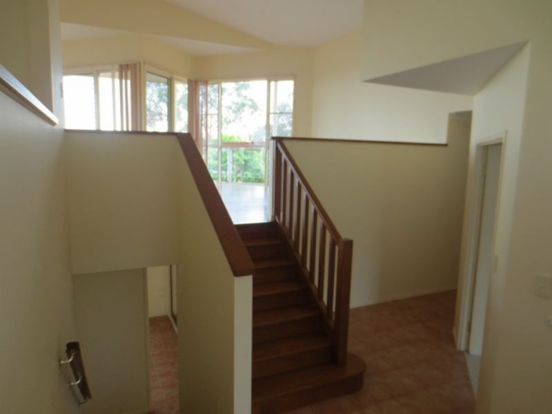 112 Armstrong Way, Highland Park QLD 4211