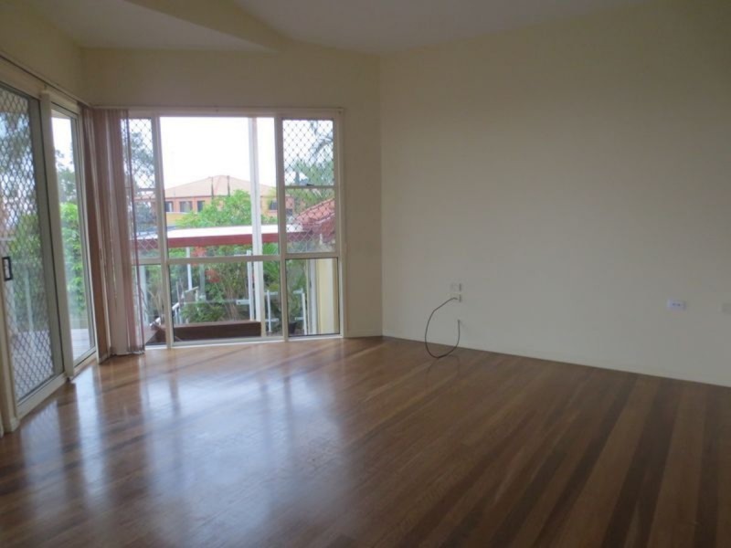 112 Armstrong Way, Highland Park QLD 4211