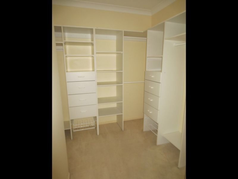 112 Armstrong Way, Highland Park QLD 4211