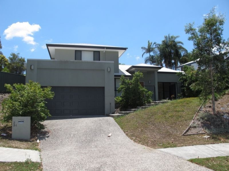 2/24 Alison Road, Carrara QLD 4211