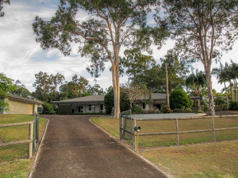 50 Winderadeen Drive, Highland Park QLD 4211
