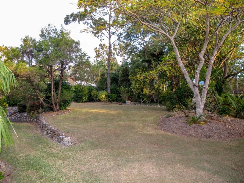 50 Winderadeen Drive, Highland Park QLD 4211