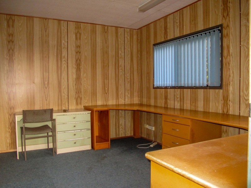 50 Winderadeen Drive, Highland Park QLD 4211