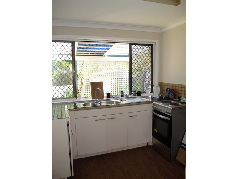 2/57 Corunna Crescent, Ashmore QLD 4214