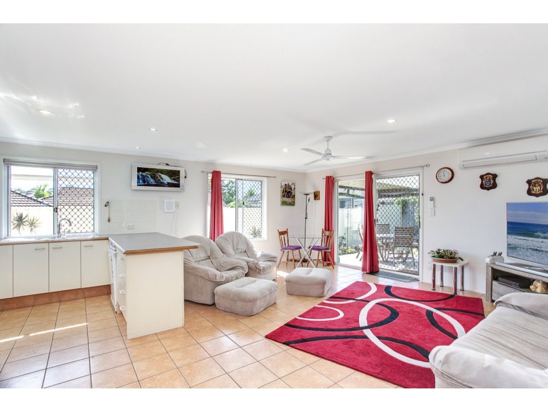5 Rossmore Street, Nerang QLD 4211