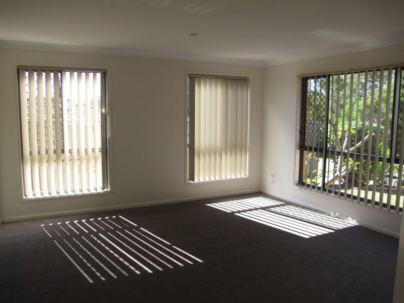 8 Marlee Jayne Close, Nerang QLD 4211