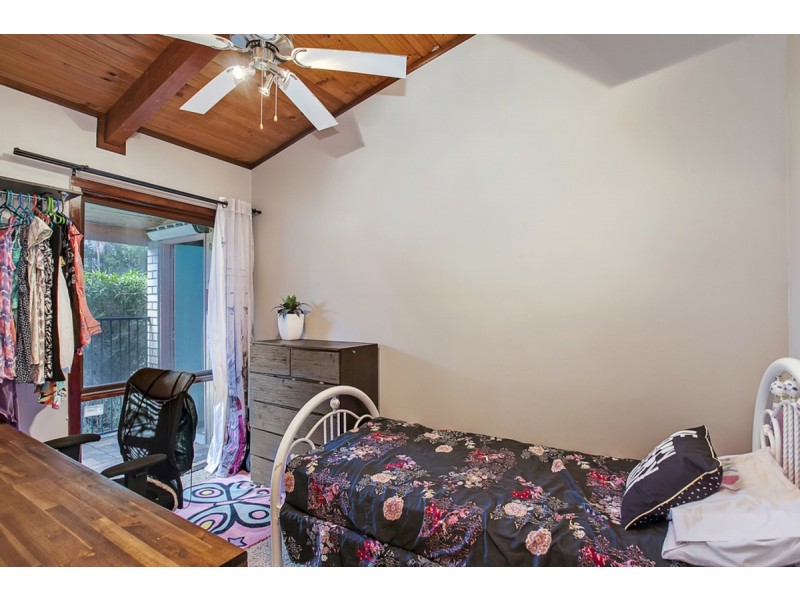 23 Minugh Court, Carrara QLD 4211