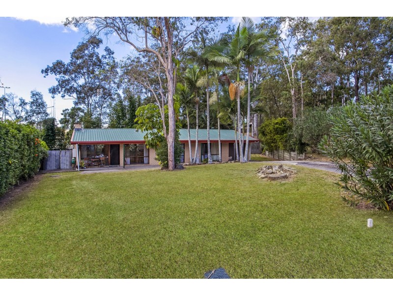 23 Minugh Court, Carrara QLD 4211