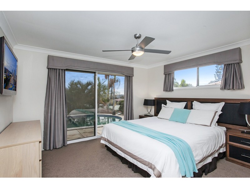 11 Parklane Place, Highland Park QLD 4211
