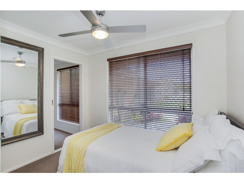 11 Parklane Place, Highland Park QLD 4211