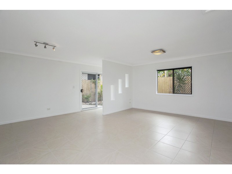 2/26 Tirring Street, Nerang QLD 4211