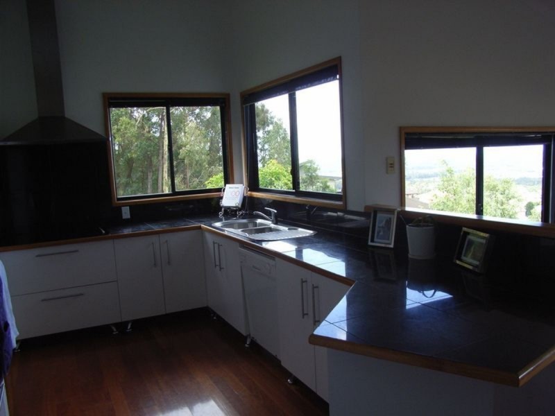 11 Moroccan Street, Highland Park QLD 4211