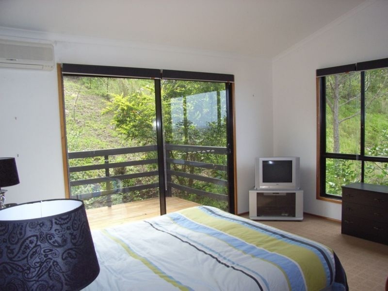 11 Moroccan Street, Highland Park QLD 4211