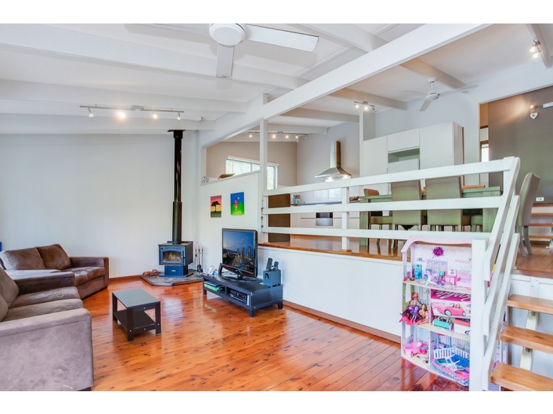 98 Plateau Crescent, Carrara QLD 4211