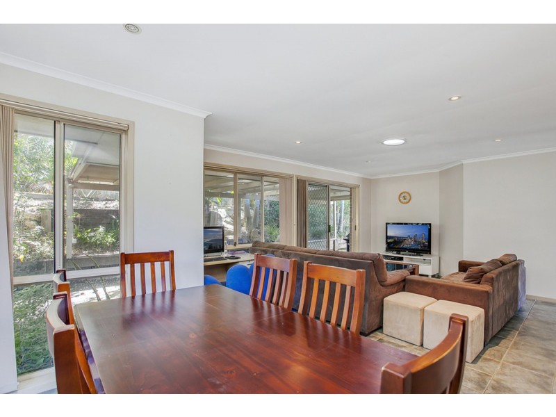 2 Lauder Court, Highland Park QLD 4211